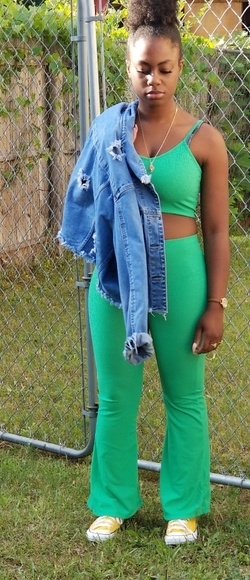 2 piece set - Picture 2 of 2